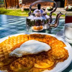 Leckere Waffeln im Gammelgården in Ljungdalen